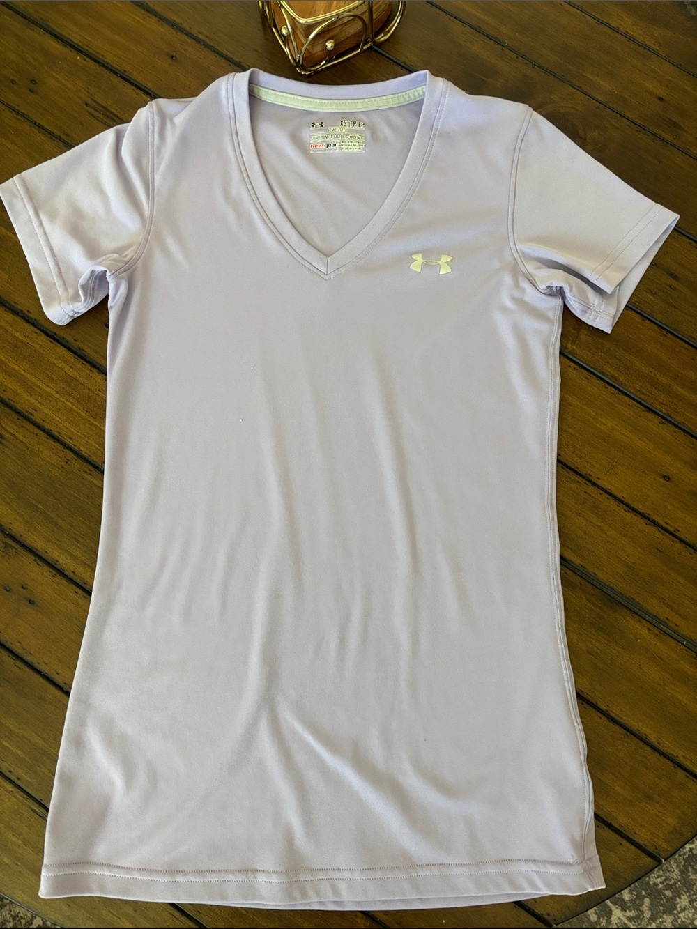 Under Armour Women's Light Lavender V-Neck Short Sleeve Tee
